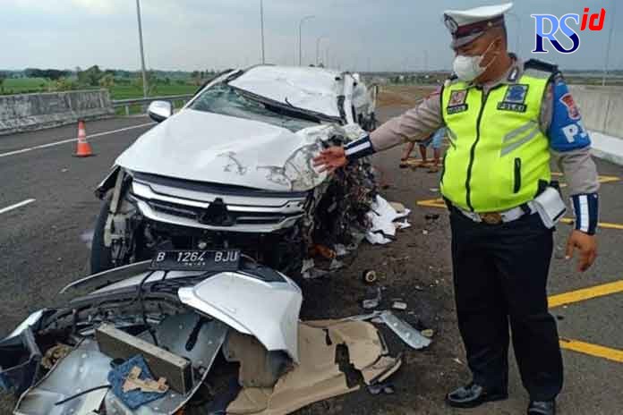 Kondisi mobil Pajero putih yang ditumpangi Vanessa Angel dan keluarganya. (Istimewa)