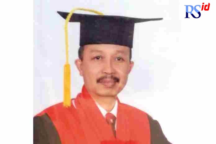 Prof. Dr. Edy Lisdiyono, SH.M.Hum