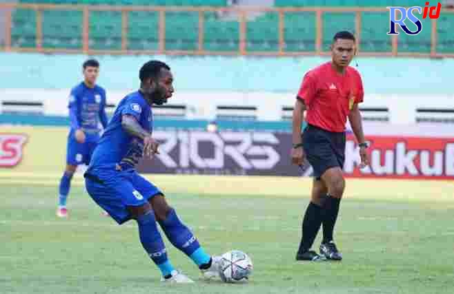 Nerius Alom (PSIS FC OFFICIAL)