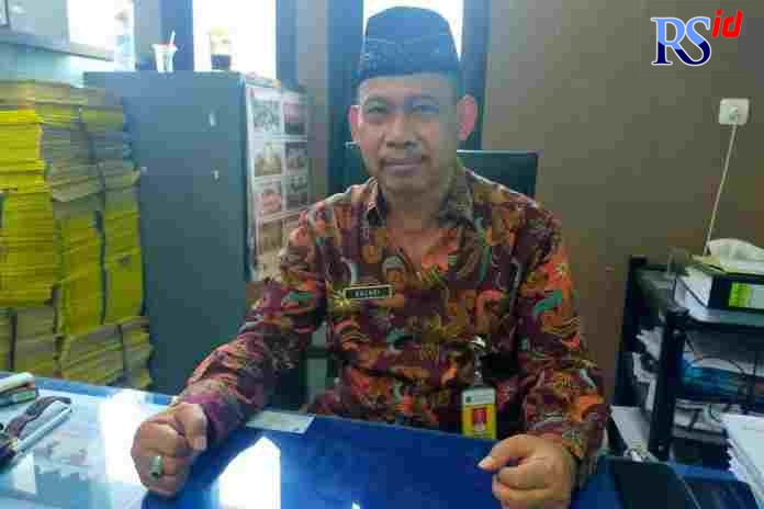 Membelah Lautan Rob hingga Meniti Jalan Terjal Bekas Tambang