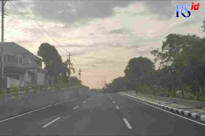Jalan Sriwijaya baru dengan lebar 9 meter telah rampung dibangun dan segera akan difungsikan. (ARIF RIYANTO/JAWA POS RADAR SEMARANG)