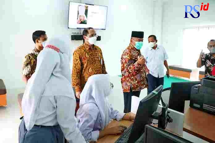 Pihak SMKN 2 Kota Pekalongan membuat inovasi baru untuk pembelajaran anak didiknyak yakni membuat e-commerce dan minimarket. (Istimewa)