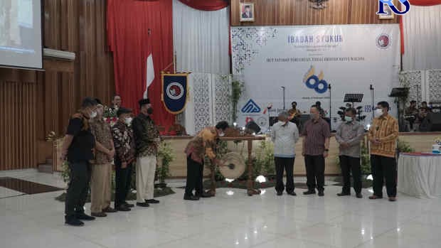 YPTKSW meluncurkan program Dana Abadi Pendidikan, Kamis (3/2/2022) bertepatan dengan HUT ke-66 YPTKSW. (Dhinar Sasongko/Jawa Pos Radar Semarang)