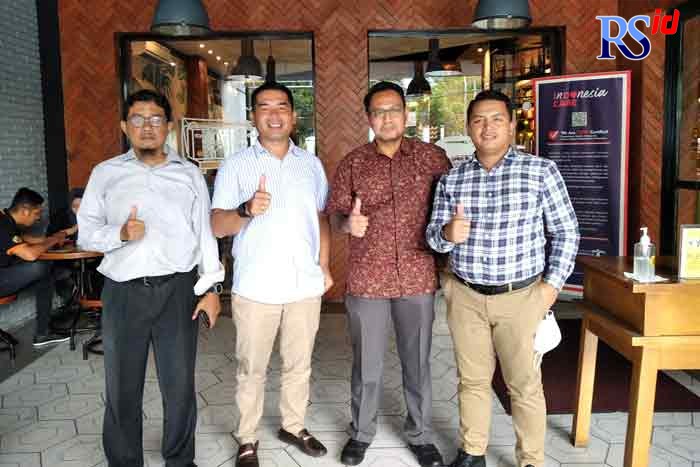 Panitia Musda DPD IKA FH Undip Jateng usai menggelar rapat persiapan musda, Rabu (16/2/2021). (IDA FADILAH/JAWA POS RADAR SEMARANG)