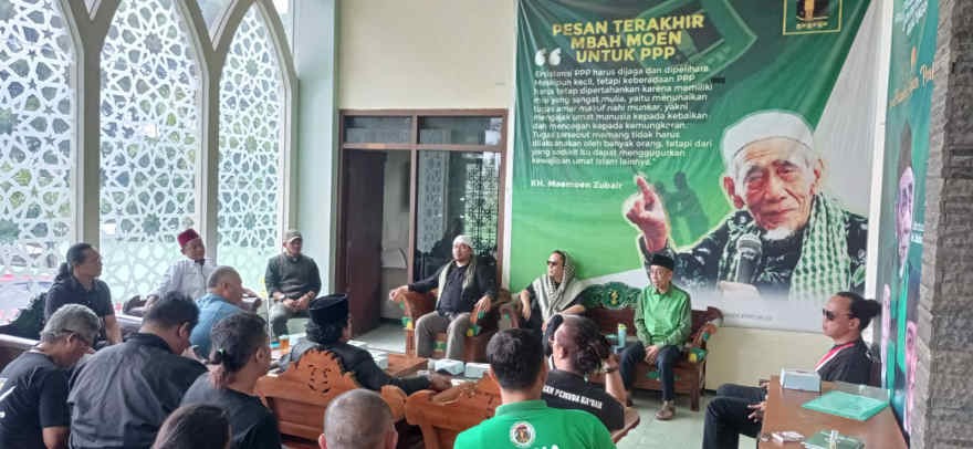 Ketua DPW PPP Jateng Masruhan sata menemui Tim Formatur Muscab PPP Kabupaten Magelang. (MIFTAH/JAWA POS RADAR SEMARANG)