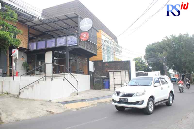 Salah satu sudut kafe di Jalan Mulawarman Raya Semarang. (M. Iqbal Amar/Jawa Pos Radar Semarang)