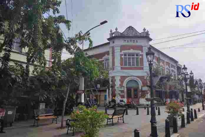 Potret Gedung Marta Bardjunet atau Marba di siang hari. (M RIDWAN TRI ANGGORO / JAWA POS RADAR SEMARANG)