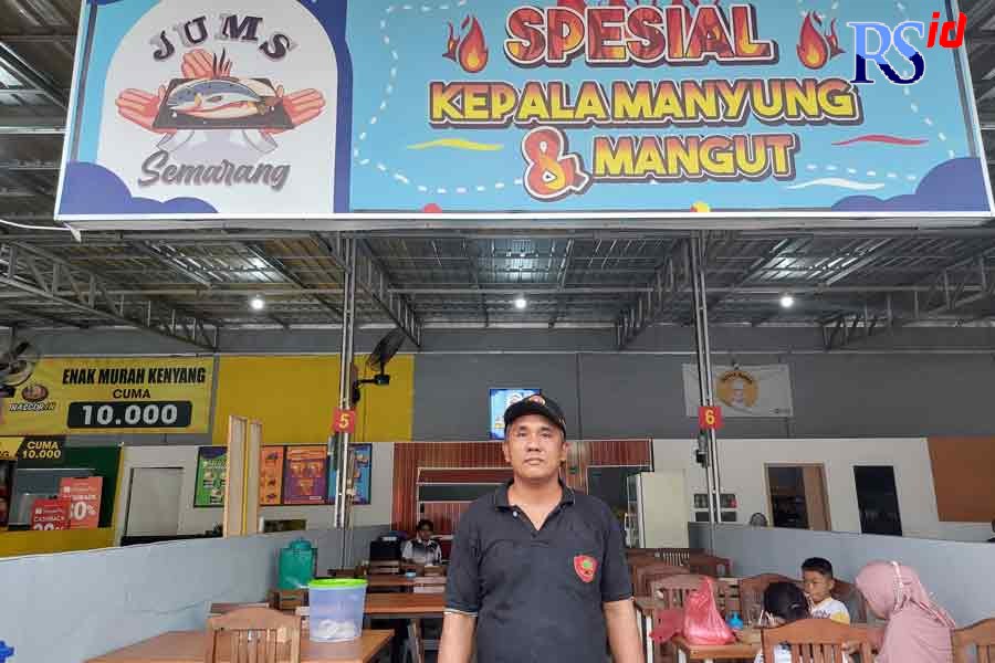 Ikan kepala manyung kreasi olahan warung Jums asli Demak di Jalan Supriyadi Semarang. (Wahib Pribadi/Jawa Pos Radar Semarang)