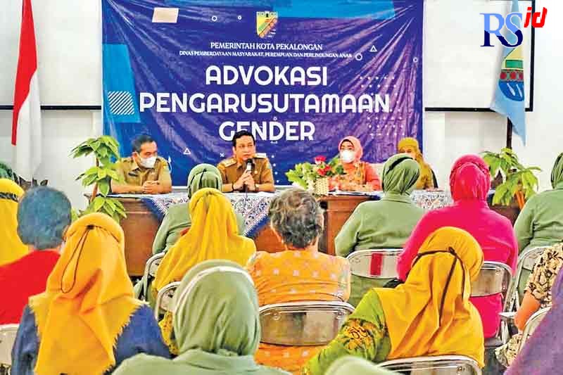 Wali Kota Pekalongan, HA Afzan Arslan Djunaid, saat membuka Kegiatan Advokasi Pengarusutamaan Gender, Senin (18/4). (Lutfi Hanafi/Jawa Pos Radar Semarang)