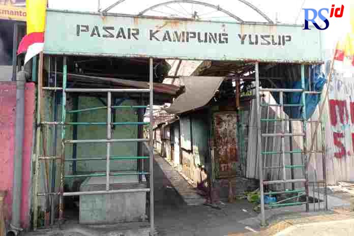 Pasar Kampung Yusup di Kelurahan Karangturi, Semarang Timur yang kondisinya memprihatinkan. (KHAFIFAH ARINI PUTRI/JAWA POS RADAR SEMARANG)