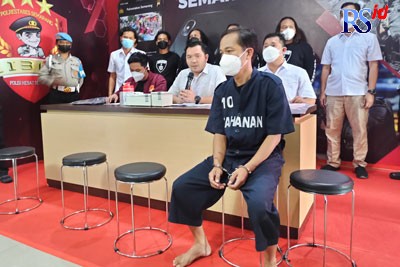 Ahmad Santoso sopir pribadi yang telah menguras uang milik majikannya sebanyak Rp 317, 5 juta. (M HARIYANTO/JAWA POS RADAR SEMARANG)