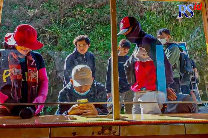 NAIK GUNUNG : Pendakian Gunung Merbabu kini sudah dibuka 100 persen kecuali yang via Selo karena ada perbaikan sistem. (IST)