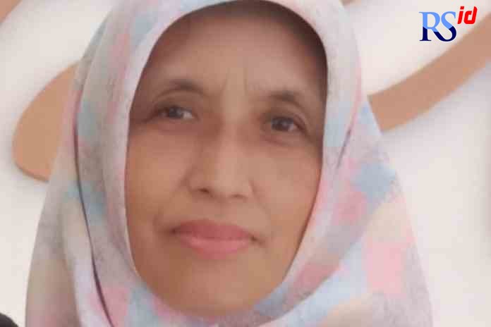 Dra. Siti Peni Lestari,