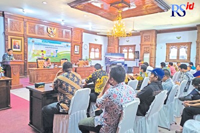 Suasana rapat koordinasi Komisi Pengawasan Pupuk dan Pestisida. (RIYAN FADLI/JAWA POS RADAR SEMARANG)