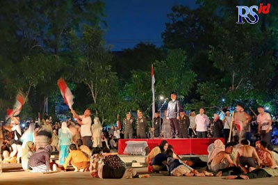 Teatrikal peringatan 3 Oktober, perundingan rakyat Pekalongan dengan penjajah Jepang di Markas Kempetai di Lapangan Kebon Rojo. (Lutfhfi Hanafi/Jawa Pos Radar Semarang)