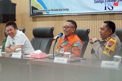 Focus Group Discussion (FGD) dan Rapat Koordinasi Pengendalian Dampak Pengalihan Subsidi BBM dan Pengendalian Inflasi Tahun 2022. (Dhinar Sasongko/Jawa Pos Radar Semarang)