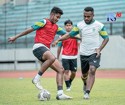 Nusantara United menjalani latihan di Stadion Moch Soebroto menghadapi kompetisi Liga 2 beberapa waktu lalu. (Istimewa)