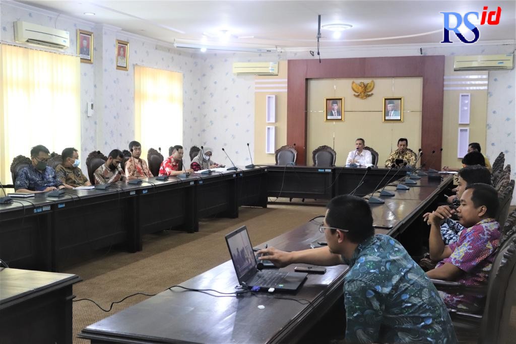 Sekretaeris DPRD Kendal, Anwar Haryono, S.Sos saat menggelar Rapat Pembentukan Tim Efektif di Sekretariat DPRD, di Kantor DPRD setempat Selasa (3/9/2022). (Istimewa)
