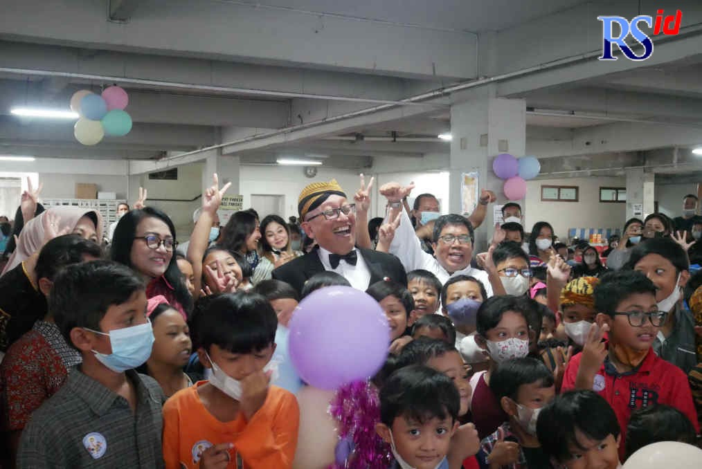 Pj. Wali Kota Sinoeng Rachmadi menghadiri deklarasi Gereja Katolik Ramah Anak yang dihadiri. (Istimewa)