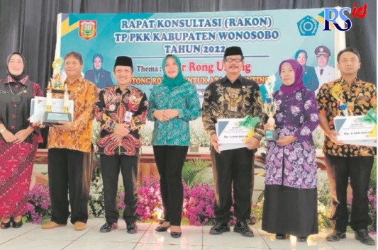 JUARA : Para pemenang lomba posyandu tingkat Kabupaten Wonosobo yang digelar TP PKK. (IST)