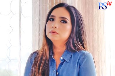 Dosen FEB Undip Semarang, Andriyani