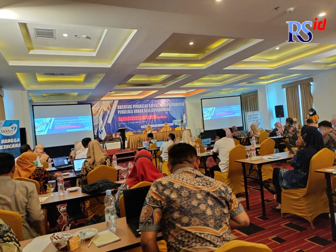Rakor pengelolaan data dalam rangka membantu mempermudah layanan kependudukan. (Wahib Pribadi/Jawa Pos Radar Semarang)