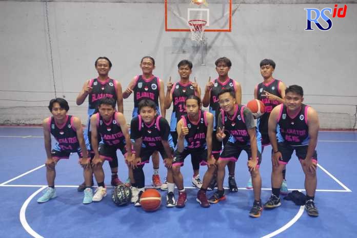Tim basket UIN Salatiga tengah mempersiapkan diri tutun di Justice League turnamen di Karanganyar. (Dhinar Sasongko/Jawa Pos Radar Semarang)