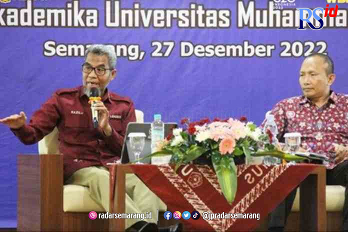 HAK PATEN  : Plt. Direktur Jenderal Kekayaan Intelektual Razilu saat kuliah umum di Unimus. (ISTIMEWA)