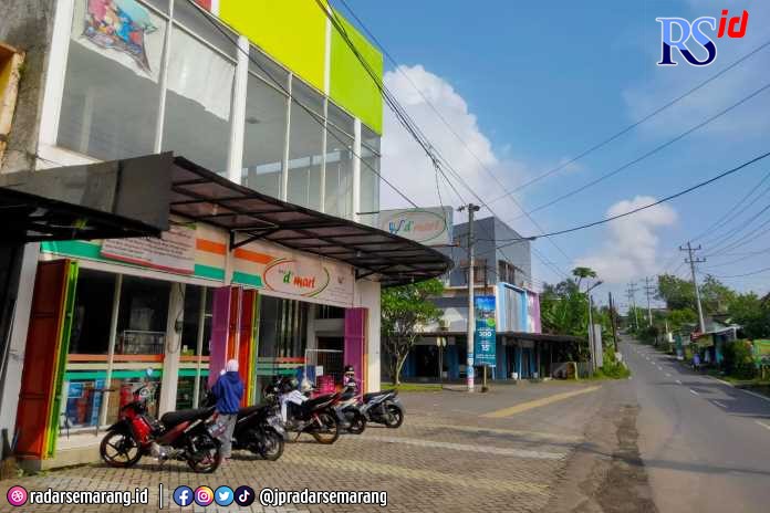 Tkp penusukan di Toko d