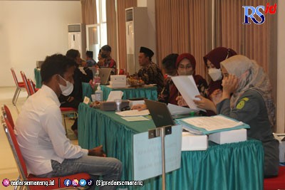 Pelaksanaan sidang isbat di Gedung Wanita, Kota Magelang, Kamis (8/12). (ROFIK SYARIF G P/JAWA POS RADAR SEMARANG)