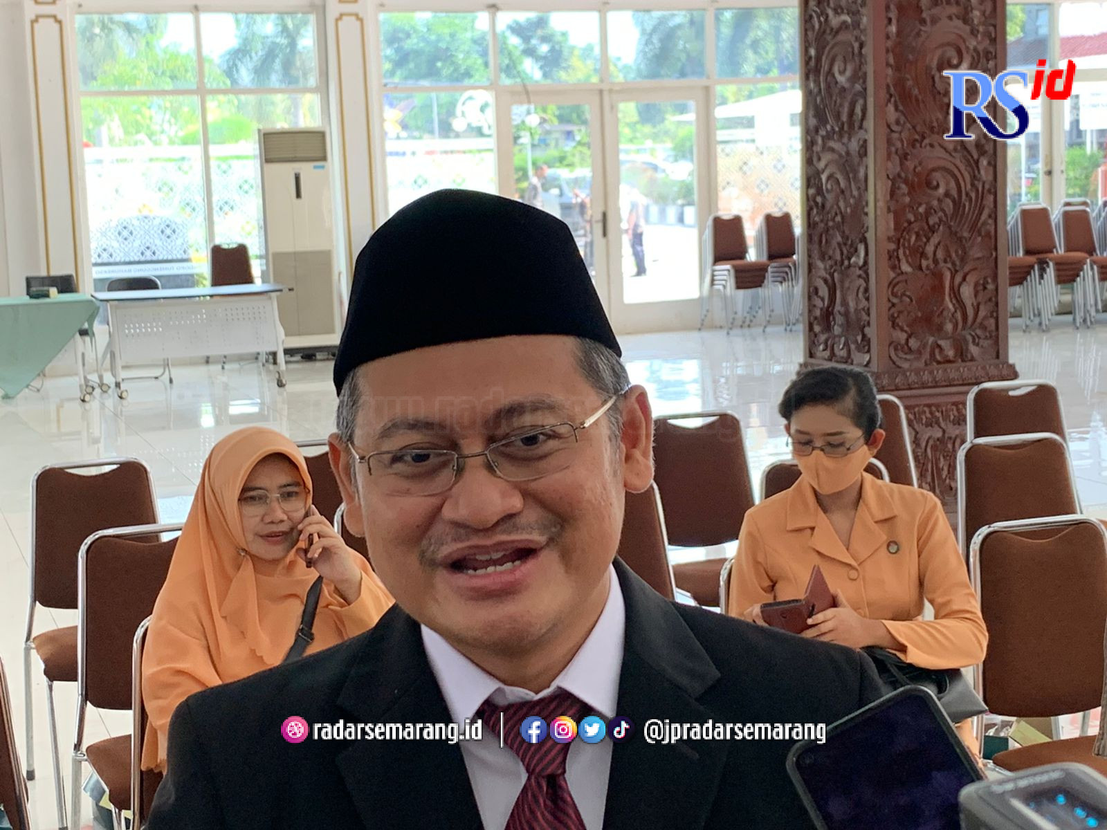 Kepala DP2KBP2PA Kabupaten Kendal Albertus Hendri Setyawan. (DEVI KHOFIFATUR RIZQI/ JAWA POS RADAR SEMARANG)