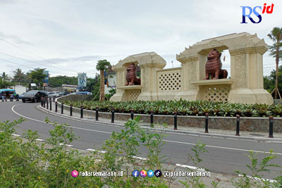 Gerbang Palbapang pintu masuk Candi Borobudur merupakan salah satu kawasan cagar budaya warisan dunia atau sub kawasan pelestarian 1. (ROFIK SYARIF G P/JAWA POS RADAR SEMARANG)