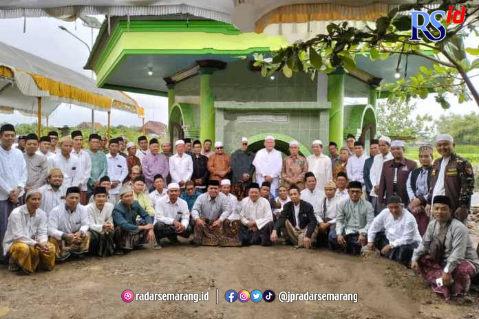Pengasuh Ponpes Fathul Huda KH Zaenal Arifin Ma