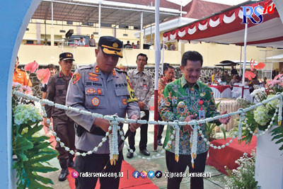 Bupati Wonosobo Afif Nurhidayat dan Kapolres Wonosobo AKBP Eko Novan meresmikan gedung K9 Sarja Arya Racana Polres Wonosobo. (Istimewa)