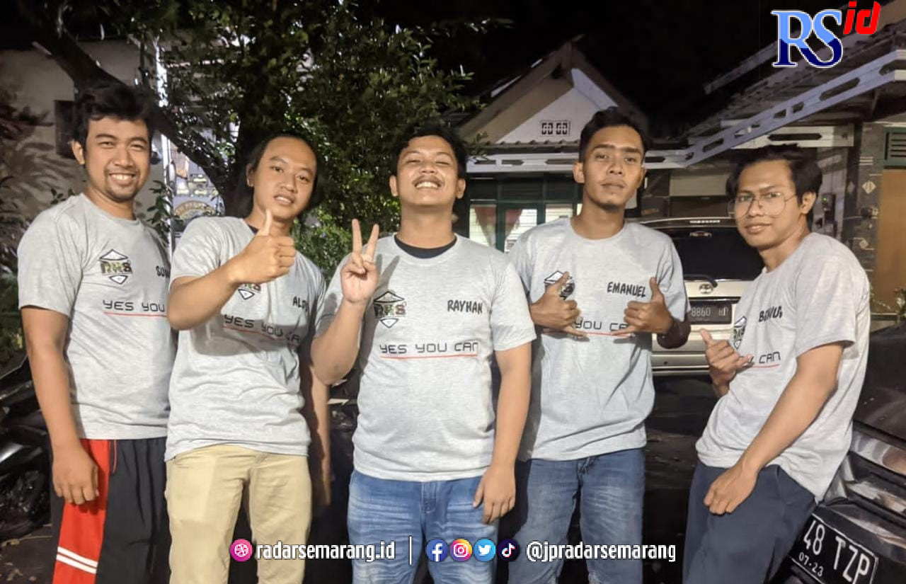 Anggota Reptile Rescue Semarang (Istimewa)