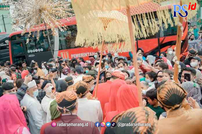 DUGDERAN : Pagelaran prosesi Dugder sebagai tradisi tahunan Kota Semarang untuk menyambut bulan suci Ramadan akan kembali digelar