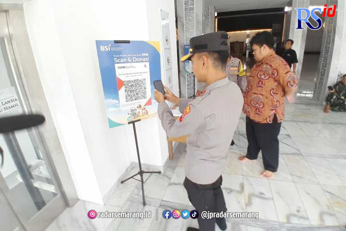 Polrestabes Semarang memeriksa kotak amal digital via QRIS di sejumlah masjid. (Istimewa)
