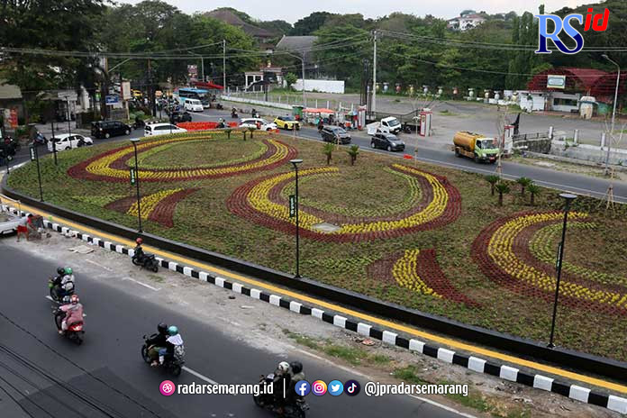 Taman Singosari yang telah direnovasi Pemkot Semarang menjadi taman pasif yang indah dan instagramable. (NUR CHAMIM/JAWA POS RADAR SEMARANG)