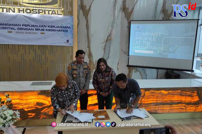 Penandatangan perjanjian antara BPJS Kesehatan dan At Tin Hospital. (NURFAIK NABHAN/Jawa Pos Radar Semarang)