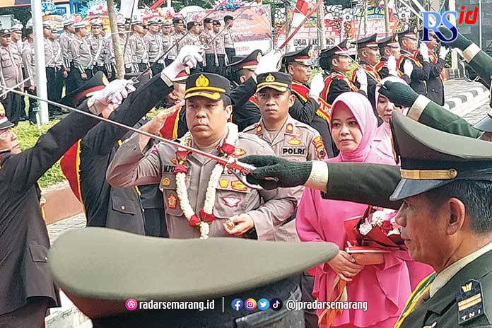 Acara pisah sambut Kapolres Demak dari AKBP Budi Adhy Buono ke AKBP Muhammad Purbaya. (Wahib Pribadi/Jawa Pos Radar Semarang)