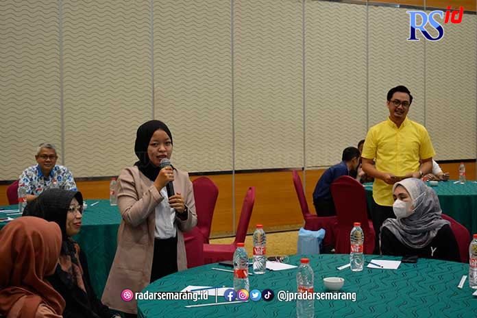 BPJS Kesehatan Cabang Magelang mengundang perwakilan badan usaha (BU) di wilayah kerjanya untuk mengikuti gathering. Kegiatan ini sekaligus menjadi ajang sosialisasi tentang inovasi-inovasi pelayanan kesehatan yang telah dilakukan BPJS Kesehatan. (Istimew