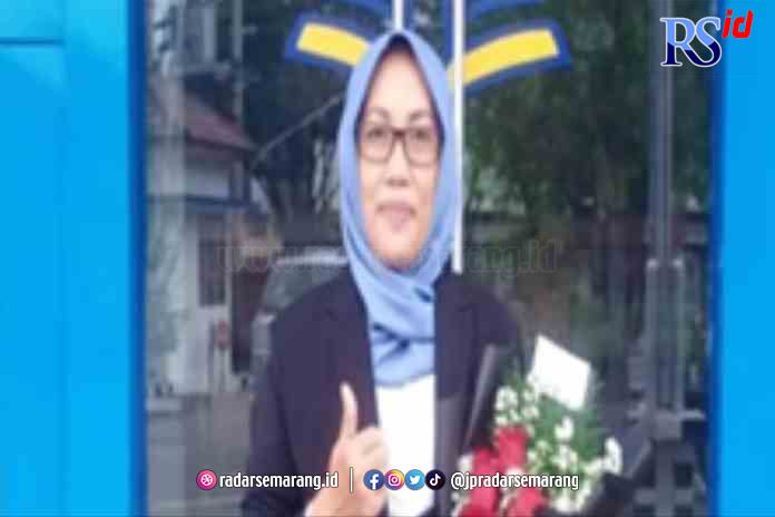 Siti Shiyama, S.Pd.SD