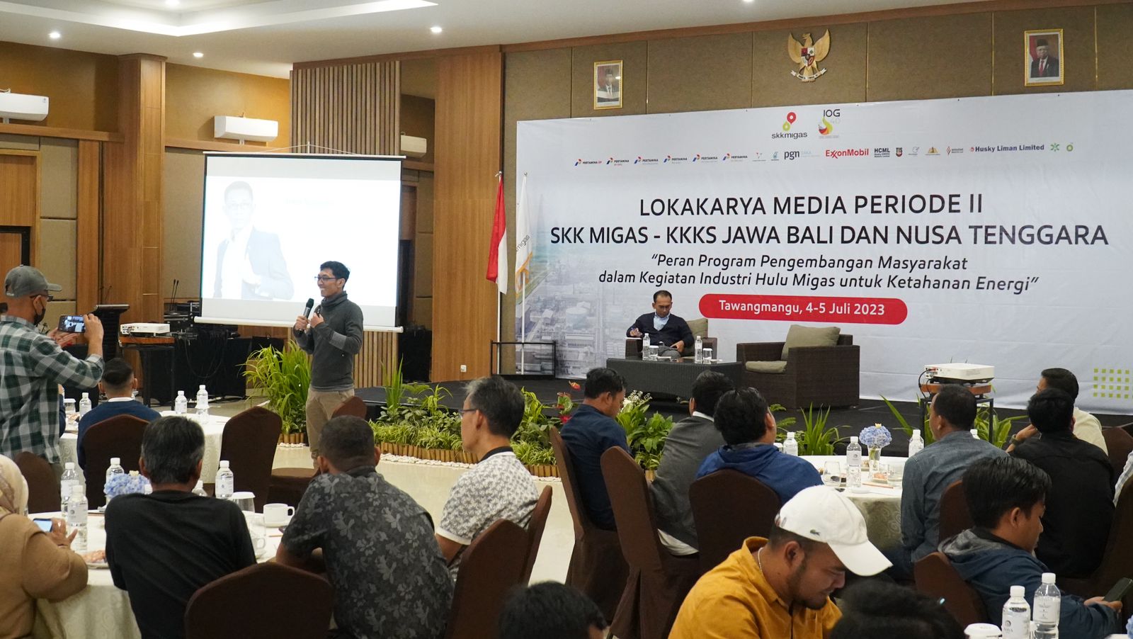 EDUKASI: Sejumlah perwakilan media mengikuti lokakarya yang diselenggarakan SKK Migas-KKKS Jabanusa di Tawangmangu, Jawa Tengah, Rabu (05/07).