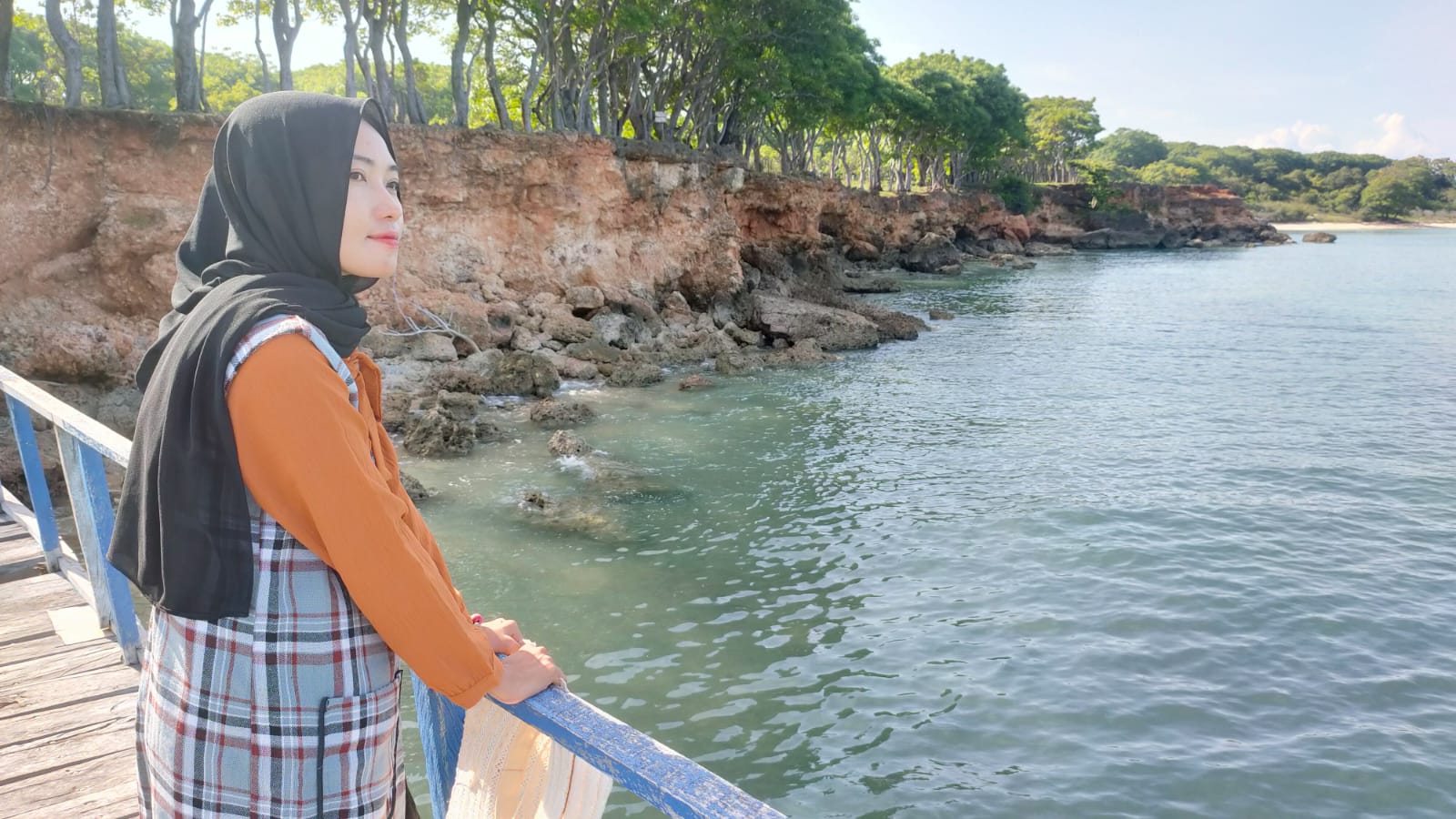 Pantai Kahuripan di Desa Geddugan, Kecamatan Gili Genting, Sumenep.