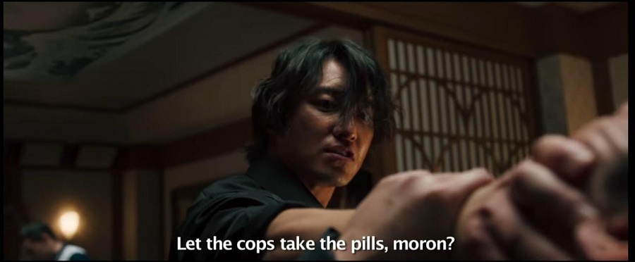 Lee Joon-hyuk berperan sebagai Joo Sung-cheol dalam film The Outlaws 3/The Roundup: No Way Out (YouTube @ABOentertainment)