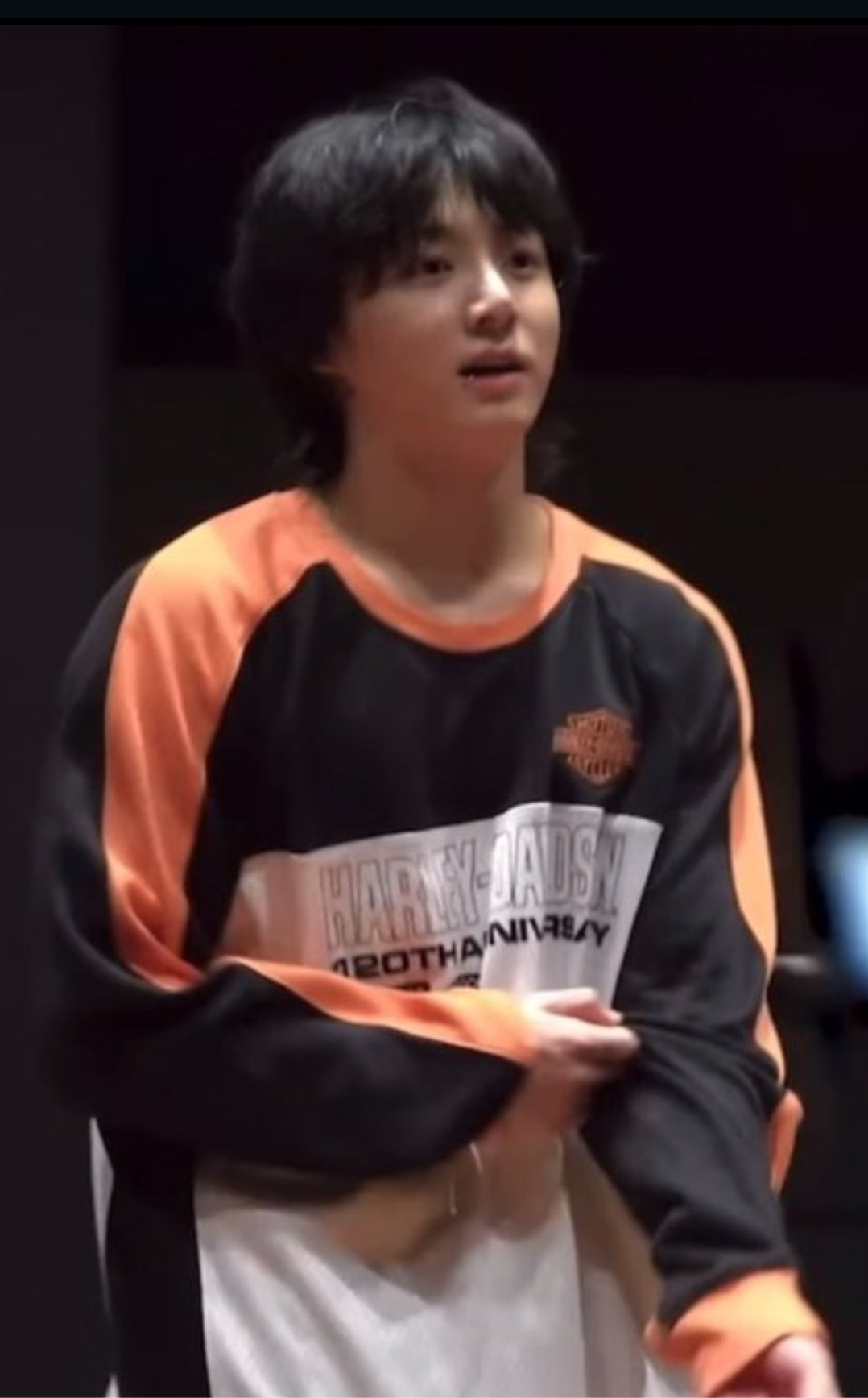 TRANDING: Pengungkapan wajah Trainee Hybe yang mirip dengan Jungkook.