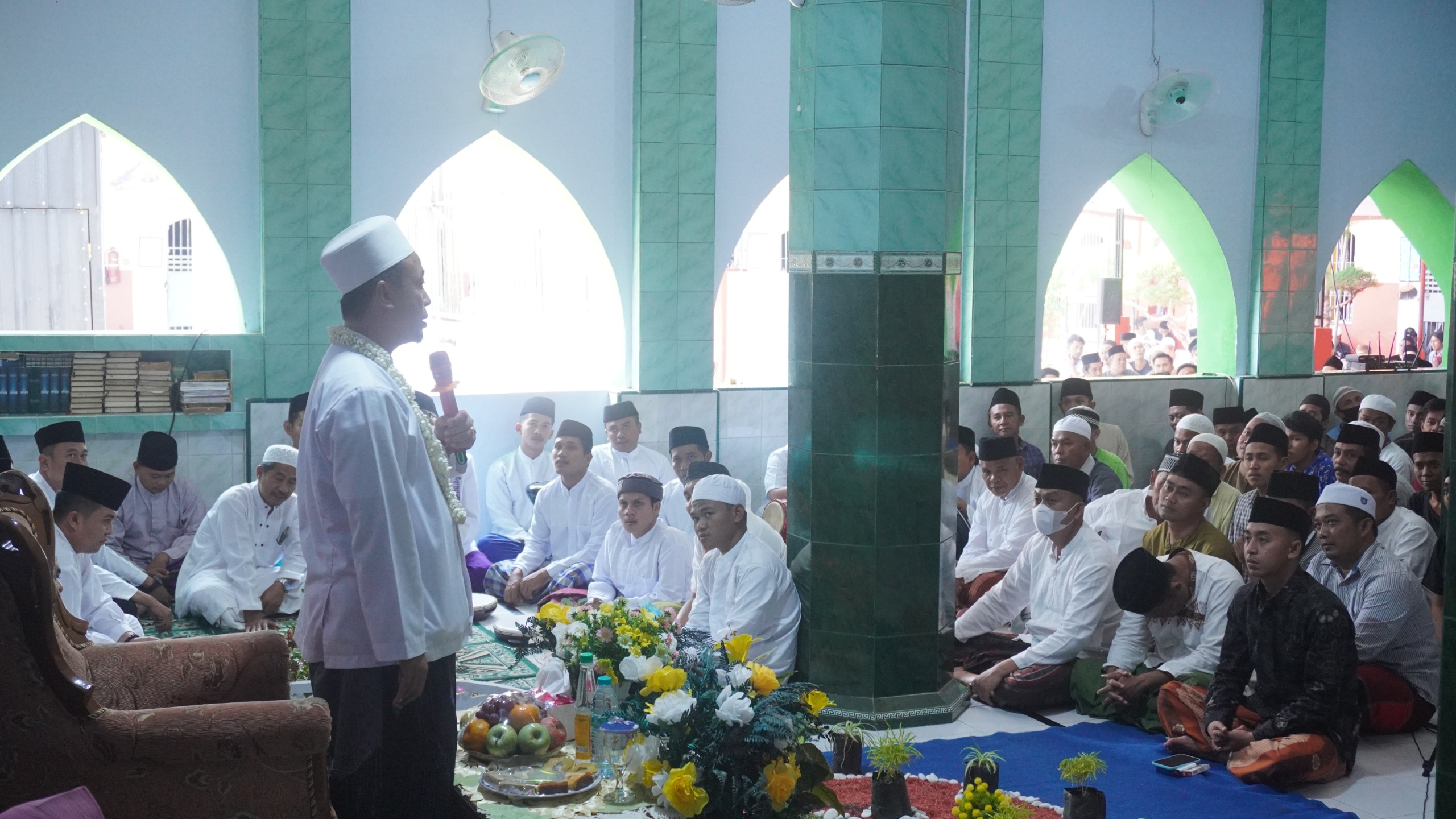 TAUSIYAH : KH. Musleh Adnan saat menyampaikan ceramah di lingkungan Rutan Kelas II B Sumenep pada Jumat pagi (15/9). (HUMAS RUTAN UNTUK JPRM)