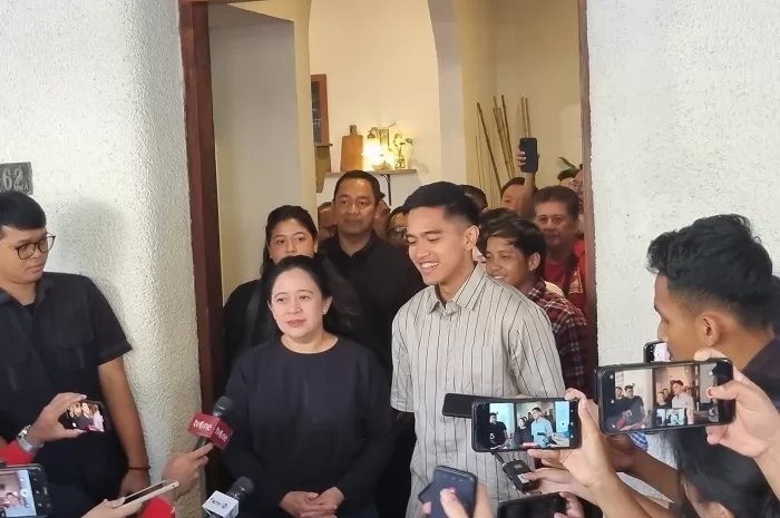Ketua DPP PDI Perjuangan Puan Maharani bertemu Ketua Umum PSI Kaesang Pangarep di kawasan Menteng, Jakarta Pusat, Kamis (5/10). (Muhammad Ridwan/JawaPos.com)