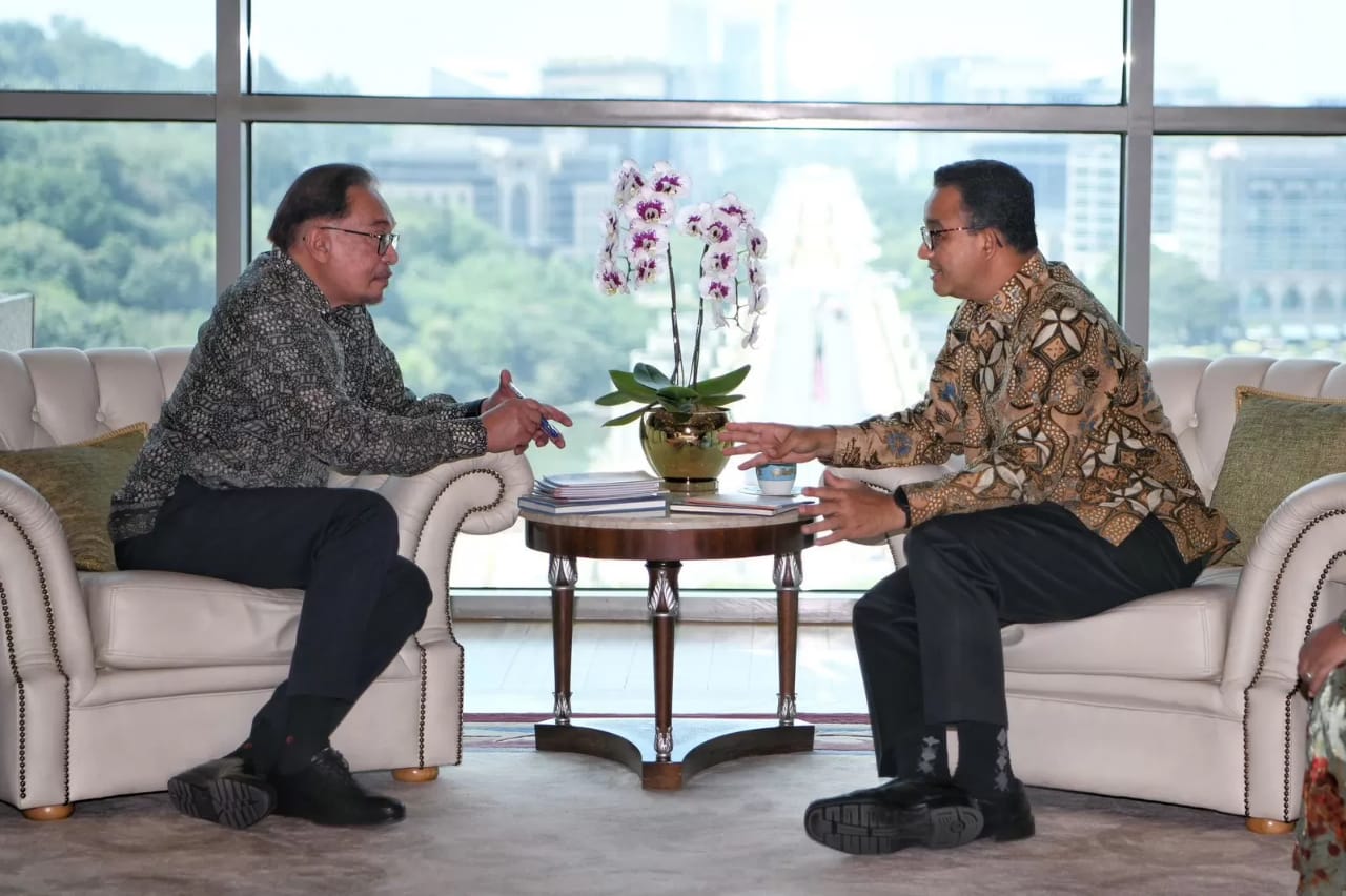 AKRAB: Bacapres dari Koalisi Perubahan untuk Persatuan (KPP) Anies Baswedan bertemu Perdana Menteri Malaysia Haji Anwar bin Ibrahim. (Sumber Foto: Timses Anies)