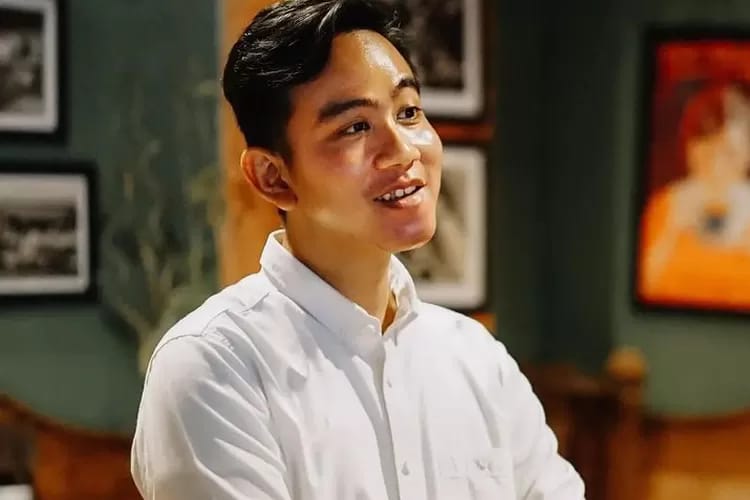 SANTAI: Gibran Rakabuming Raka Wali Kota Solo sekaligus bakal calon wakil presiden Prabowo Subianto (Sumber Foto: @GibranRaka)